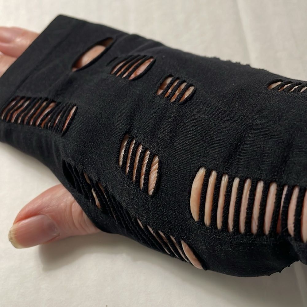 GOTH ARM SLEEVES - Picture 2 of 3